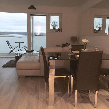 Traeth Bychan Apartment Llanelli Exterior photo